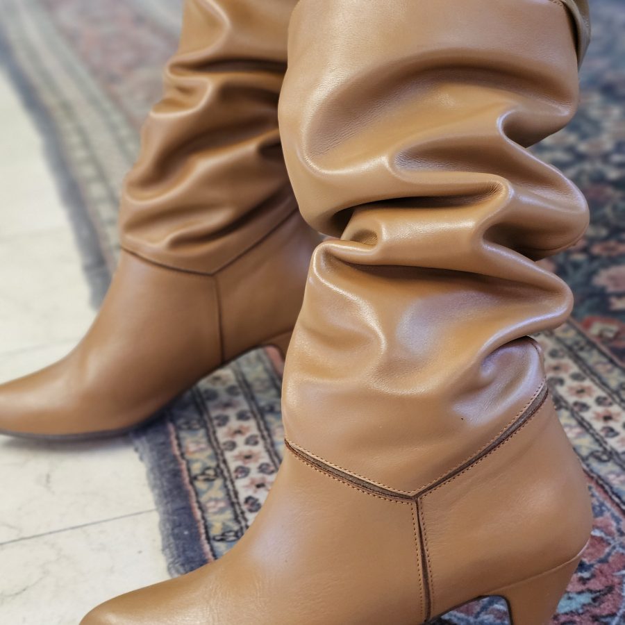 Bota de piel Jassmina ANONYMOUS